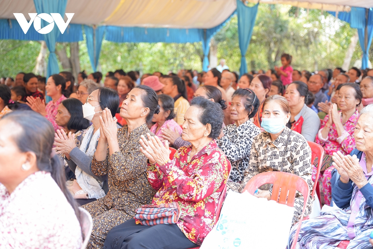 xuân về bên cộng đồng bà con người việt ở vùng Đông nam campuchia hình ảnh 2 xuan ve ben cong dong ba con nguoi viet o vung Dong nam campuchia hinh anh 2