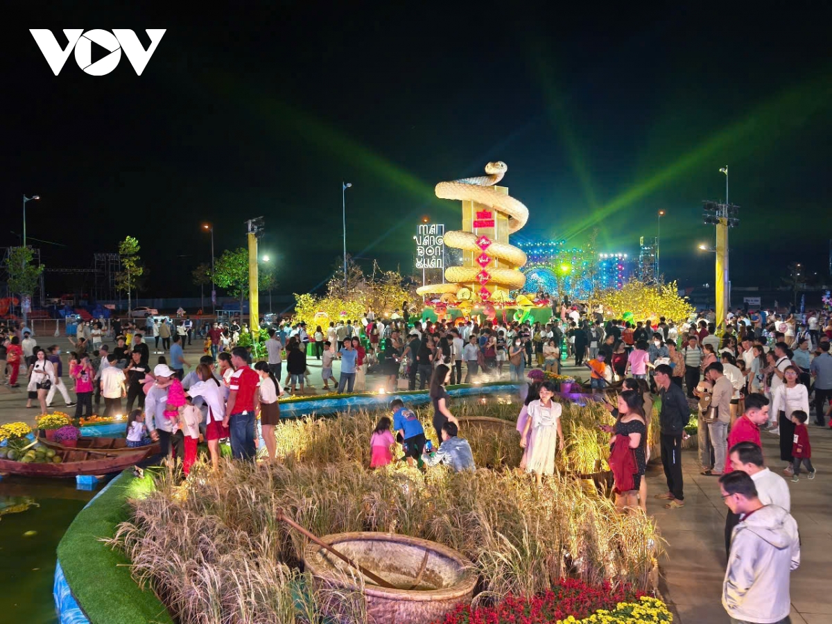 tien giang tung bung cac hoat dong don giao thua At ty hinh anh 5