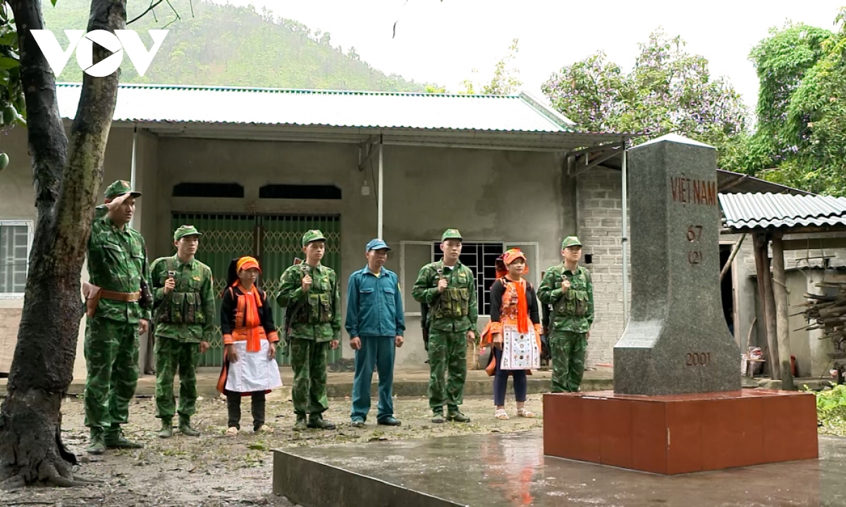 xuan tuan tra noi bien gioi lai chau hinh anh 4