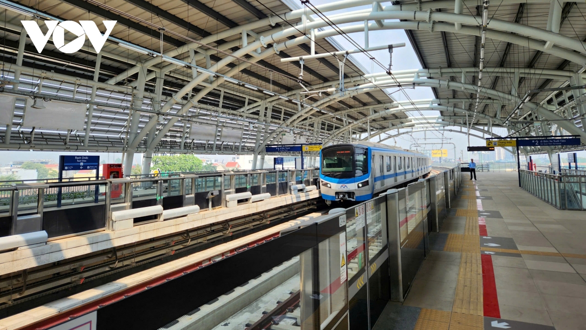 Lịch chạy tàu metro 1 cụ thể trong mùng 3, 4 và 5 Tết