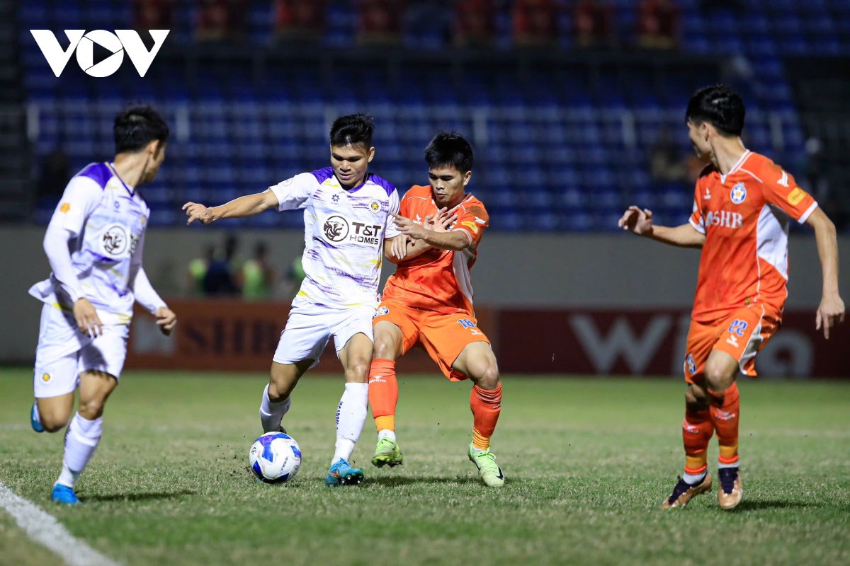 ket qua vong 10 v-league 24 25 nam Dinh khoc han, ha noi fc vao top 4 hinh anh 28