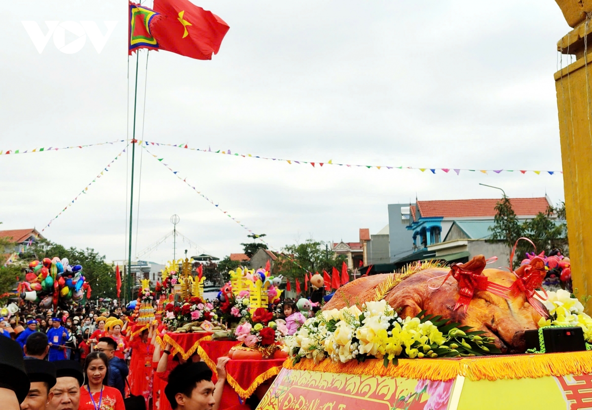 lễ hội rước người ở vùng đảo hà nam, quảng ninh hình ảnh 10 le hoi ruoc nguoi o vung dao ha nam, quang ninh hinh anh 10