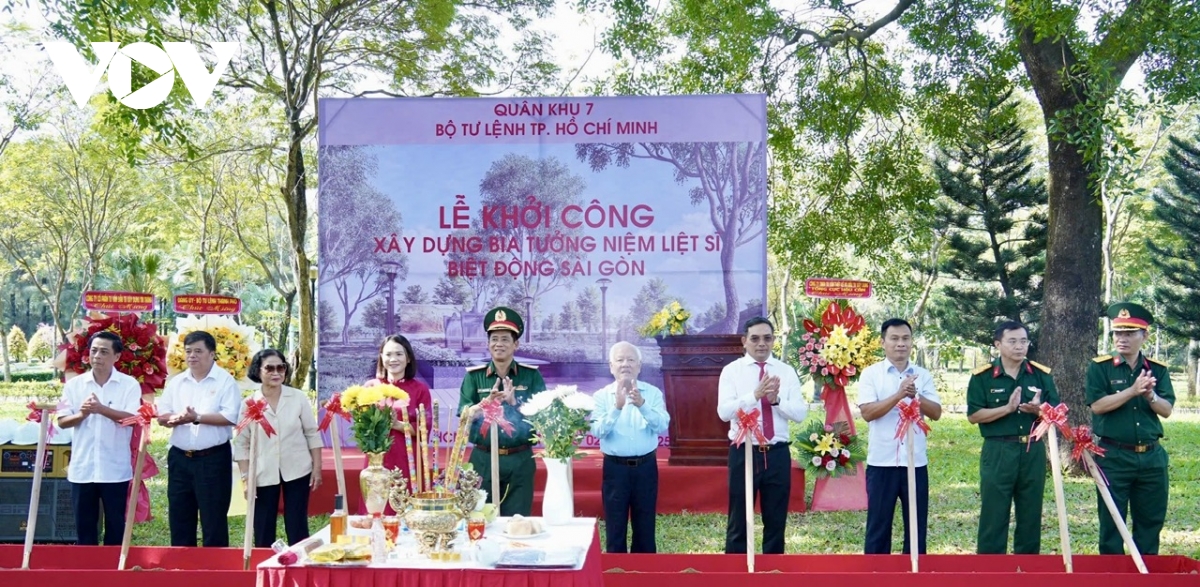 Xây dựng Bia tưởng niệm Liệt sĩ Biệt động Sài Gòn