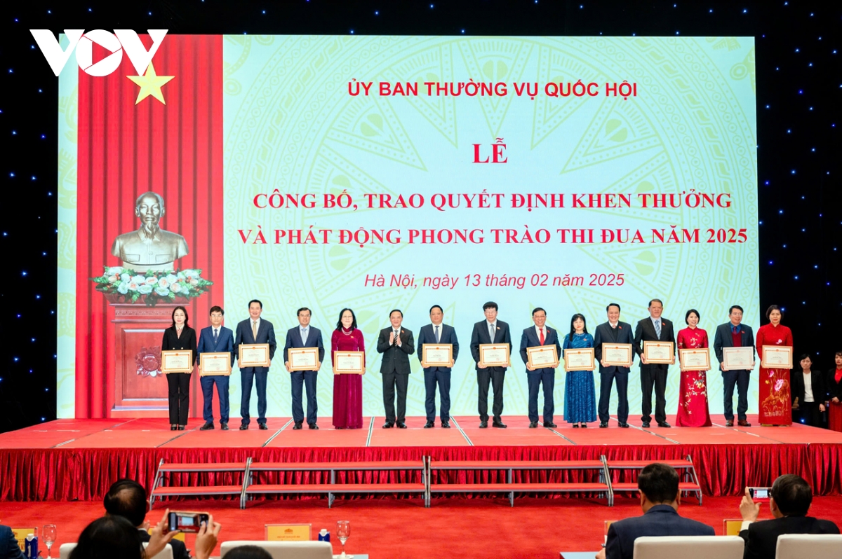 chủ tịch quốc hội tiếp tục đổi mới tư duy, hành động đáp ứng kỳ vọng của cử tri hình ảnh 4 chu tich quoc hoi tiep tuc doi moi tu duy, hanh dong dap ung ky vong cua cu tri hinh anh 4