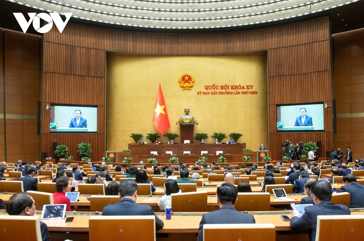 chủ tịch quốc hội trần thanh mẫn ký ban hành 3 nghị quyết hình ảnh 3 chu tich quoc hoi tran thanh man ky ban hanh 3 nghi quyet hinh anh 3