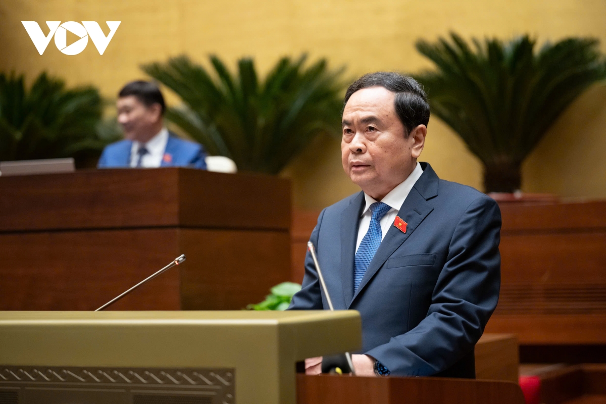 chủ tịch quốc hội trần thanh mẫn ký ban hành 3 nghị quyết hình ảnh 1 chu tich quoc hoi tran thanh man ky ban hanh 3 nghi quyet hinh anh 1