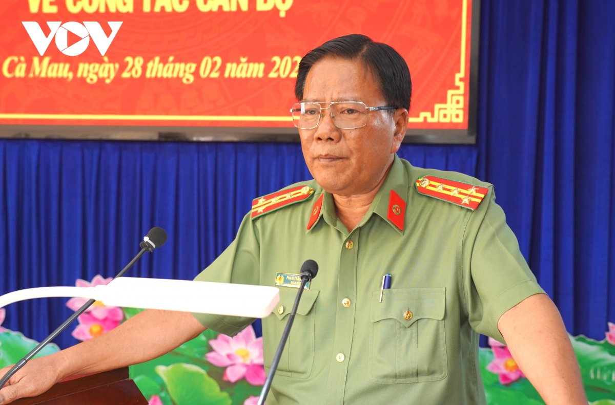 cà mau công bố quyết định giải thể công an cấp huyện hình ảnh 1 ca mau cong bo quyet dinh giai the cong an cap huyen hinh anh 1