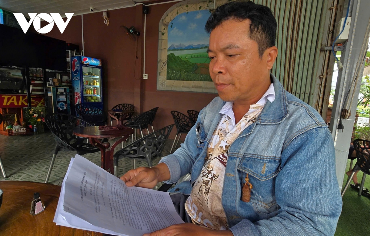 cà mau giáo viên phản ánh bị buộc thôi việc sai quy định hình ảnh 1 ca mau giao vien phan anh bi buoc thoi viec sai quy dinh hinh anh 1