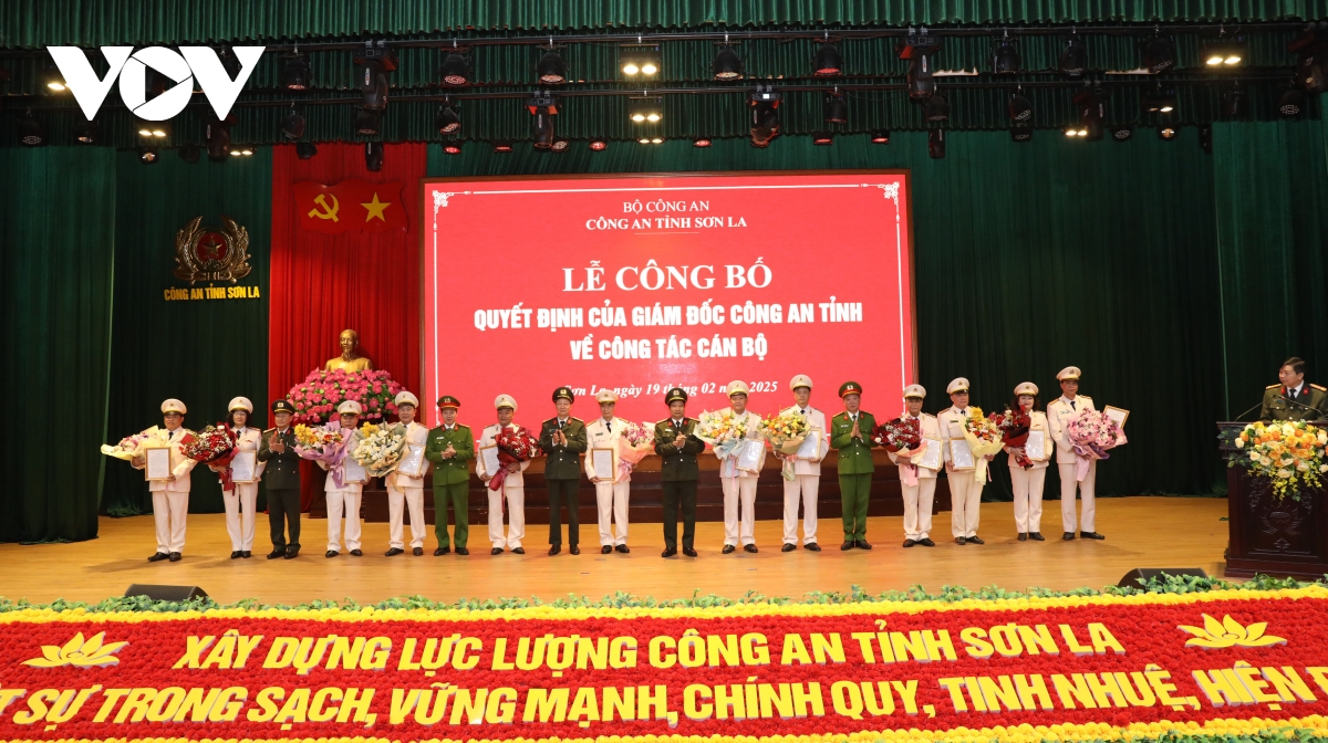 21 lãnh đạo cấp phòng công an tỉnh sơn la xin nghỉ hưu trước thời hạn hình ảnh 4 21 lanh dao cap phong cong an tinh son la xin nghi huu truoc thoi han hinh anh 4