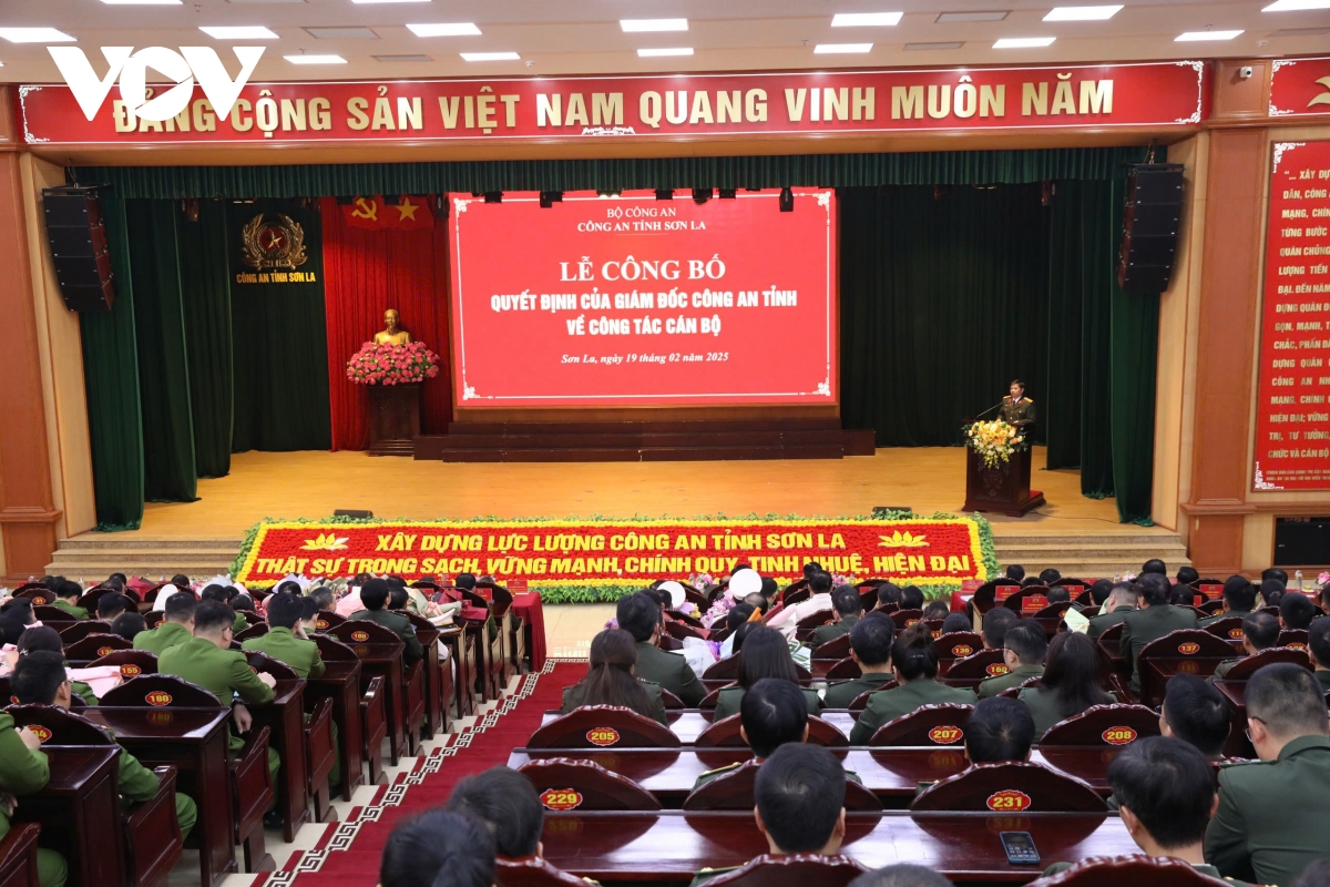 21 lãnh đạo cấp phòng công an tỉnh sơn la xin nghỉ hưu trước thời hạn hình ảnh 1 21 lanh dao cap phong cong an tinh son la xin nghi huu truoc thoi han hinh anh 1