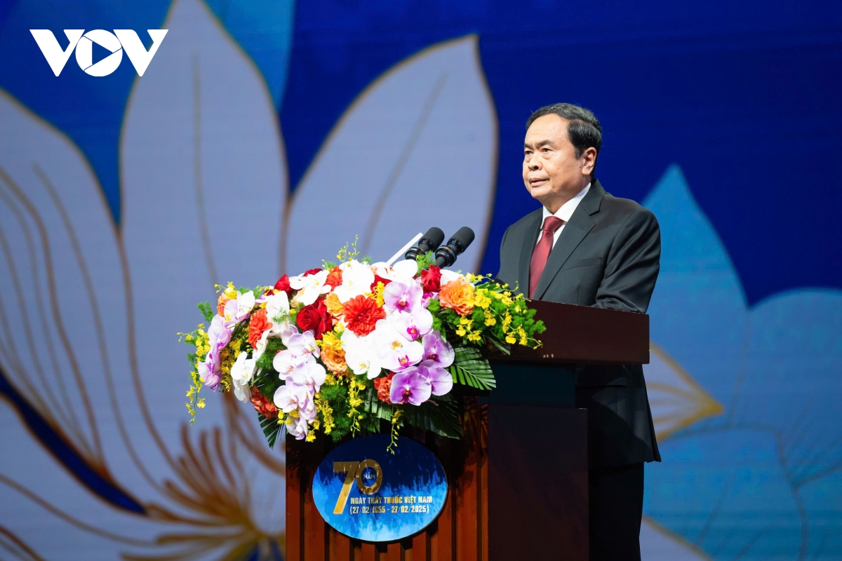 chu tich quoc hoi du le ky niem 70 nam ngay thay thuoc viet nam hinh anh 3