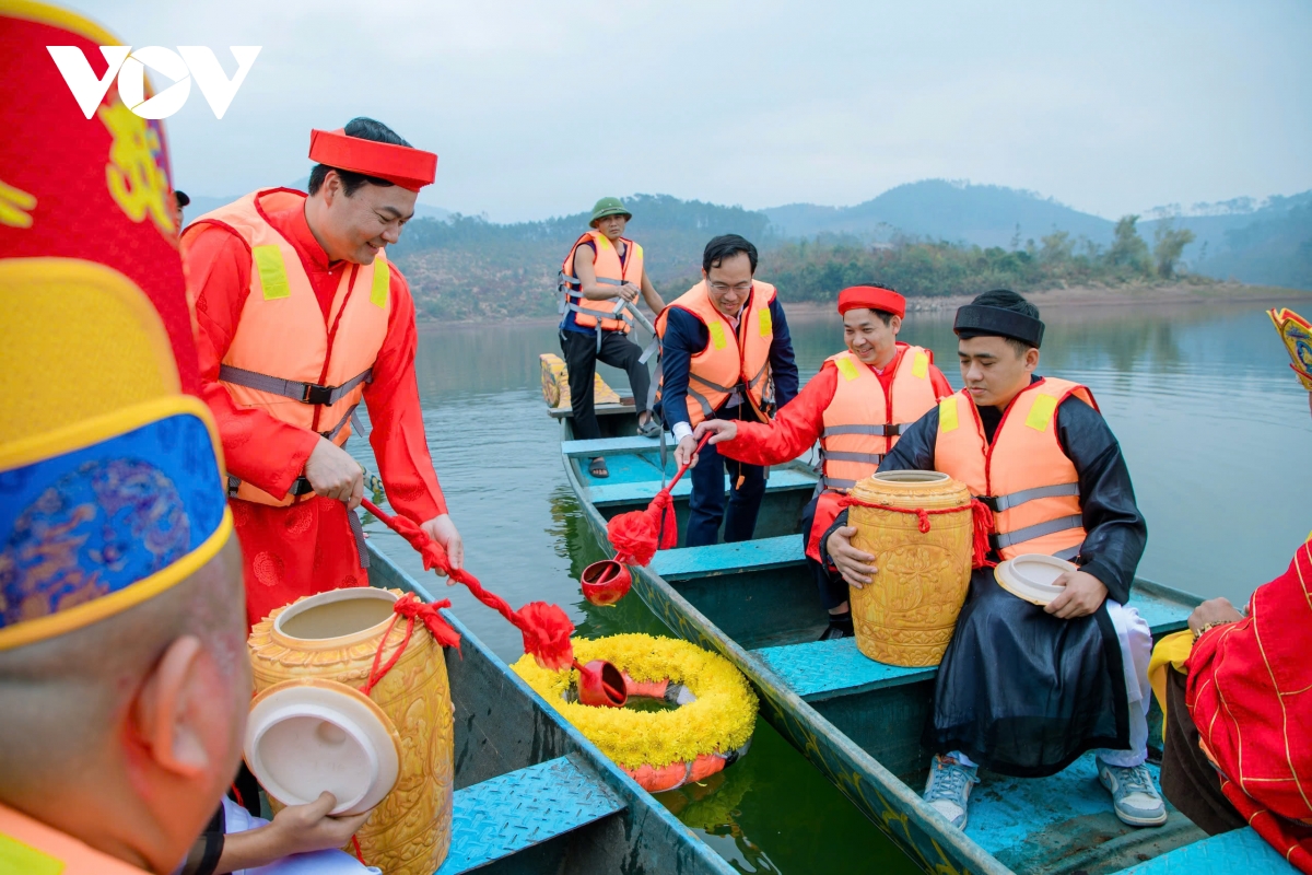 lễ hội thái miếu nhà trần tại Đông triều quảng ninh hình ảnh 3 le hoi thai mieu nha tran tai Dong trieu quang ninh hinh anh 3
