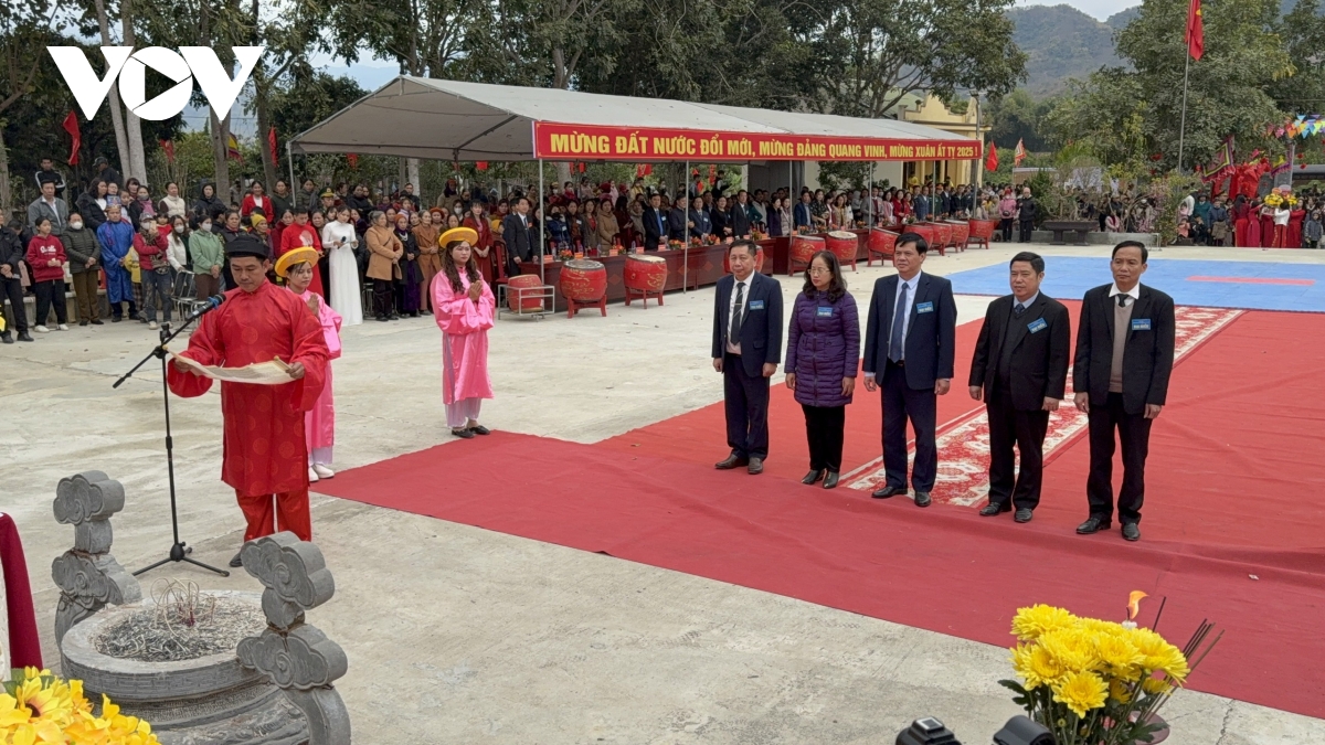 khai hội dâng hương Đền thờ hai bà trưng tại vùng biên giới sơn la hình ảnh 3 khai hoi dang huong Den tho hai ba trung tai vung bien gioi son la hinh anh 3