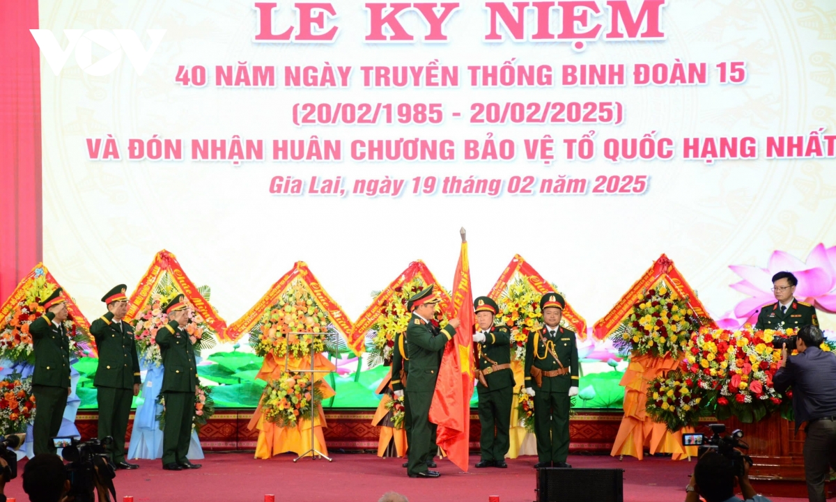 binh đoàn 15 đón nhận huân chương bảo vệ tổ quốc hạng nhất hình ảnh 1 binh doan 15 don nhan huan chuong bao ve to quoc hang nhat hinh anh 1