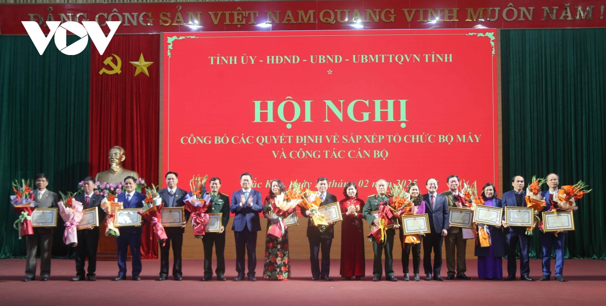 bắc kạn công bố quyết định sắp xếp tổ chức bộ máy và công tác cán bộ hình ảnh 1 bac kan cong bo quyet dinh sap xep to chuc bo may va cong tac can bo hinh anh 1