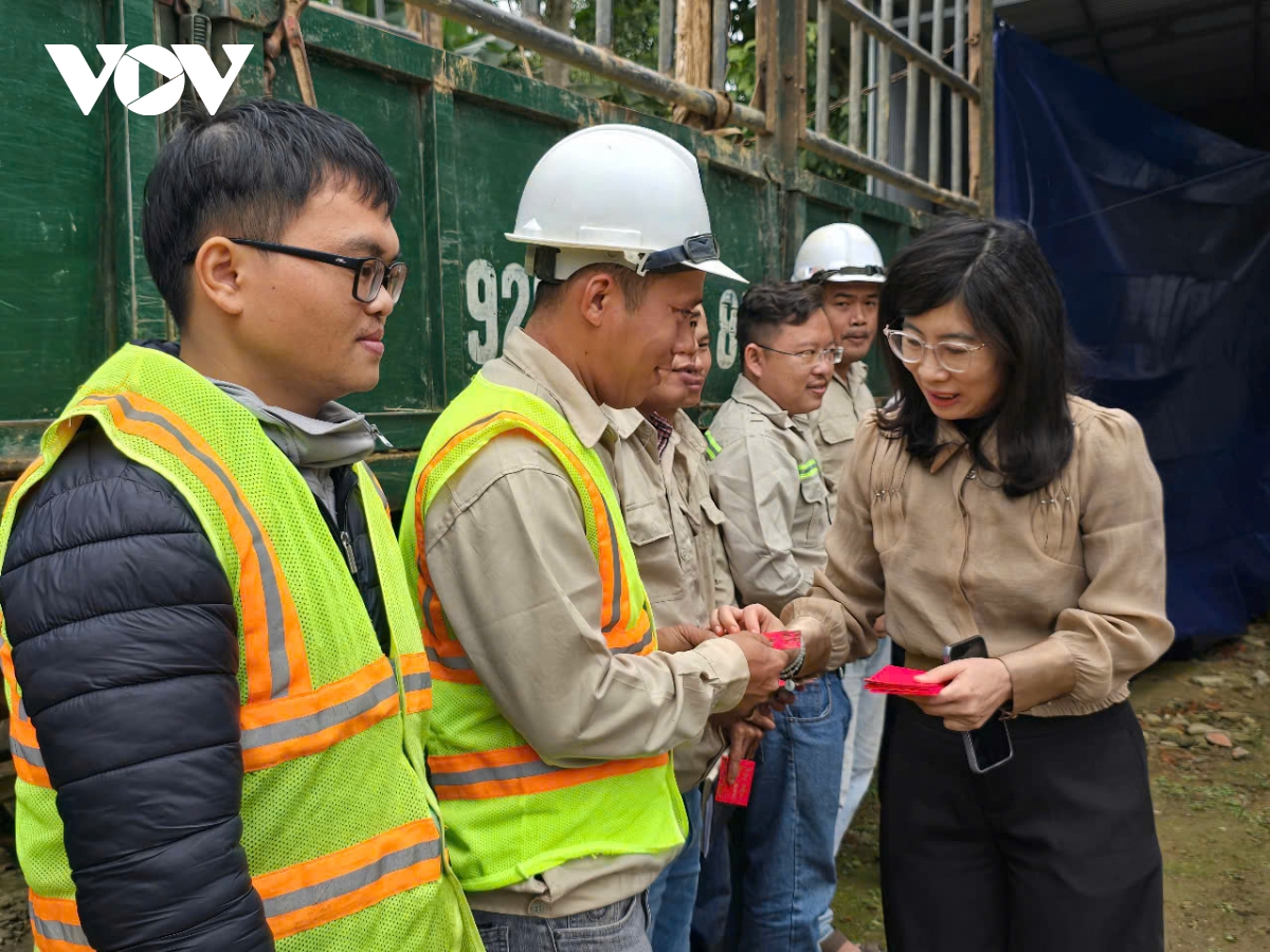 dừng mọi hoạt động vui chơi tết, đẩy nhanh tiến độ thi công từ đầu năm hình ảnh 3 dung moi hoat dong vui choi tet, day nhanh tien do thi cong tu dau nam hinh anh 3