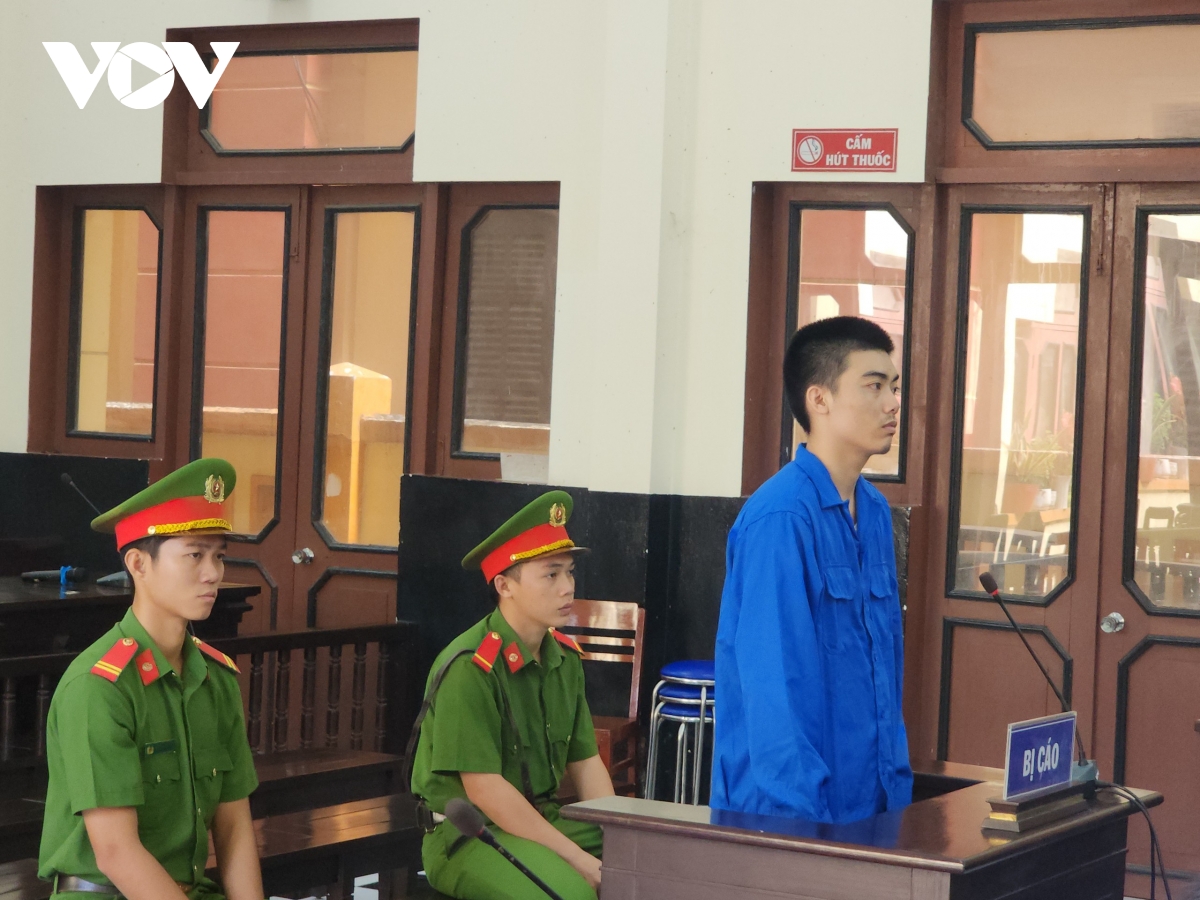 Mang theo ma tuý đi trên đường, đối tượng bị tuyên án chung thân