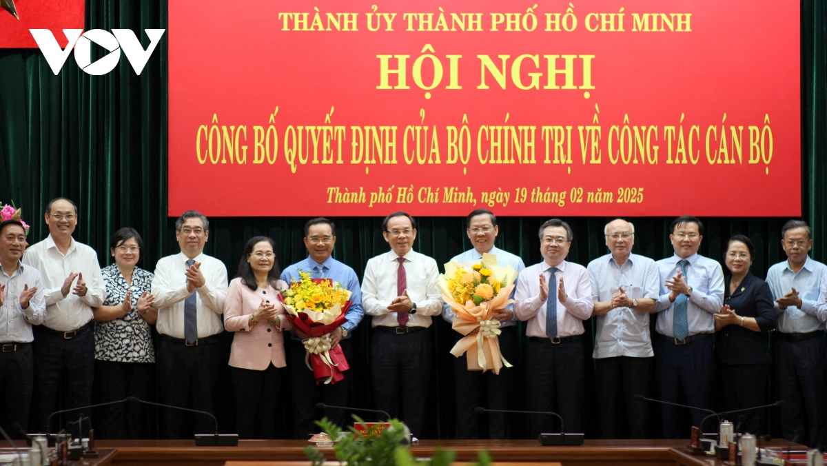 Ông nguyễn văn Được tôi trước nay lái xuồng ba lá, nay điều hành tàu lớn hình ảnh 3 Ong nguyen van Duoc toi truoc nay lai xuong ba la, nay dieu hanh tau lon hinh anh 3