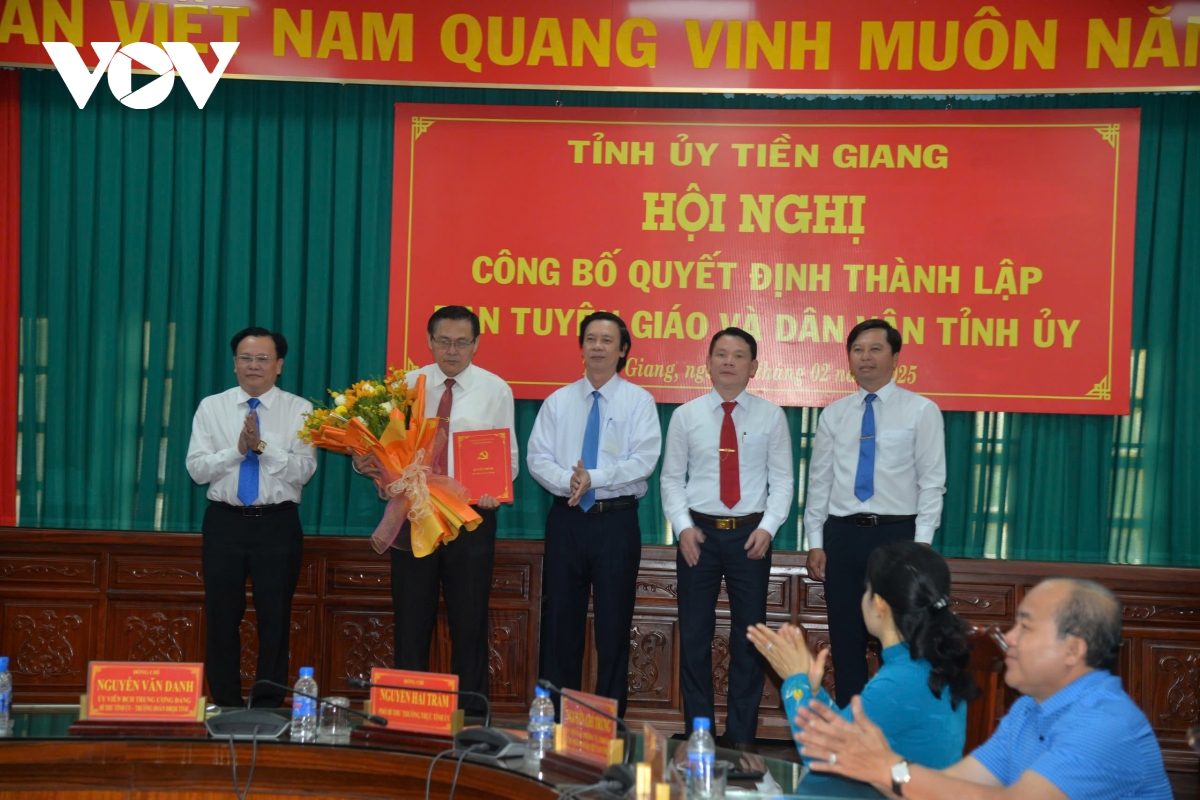 Ông Đỗ tấn hùng làm trưởng ban tuyên giáo và dân vận tỉnh ủy tiền giang hình ảnh 1 Ong Do tan hung lam truong ban tuyen giao va dan van tinh uy tien giang hinh anh 1