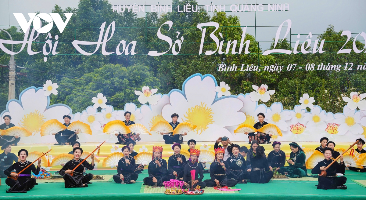 tiếng tính điệu then từ bản làng tới kinh đô ánh sáng hình ảnh 5 tieng tinh dieu then tu ban lang toi kinh do anh sang hinh anh 5