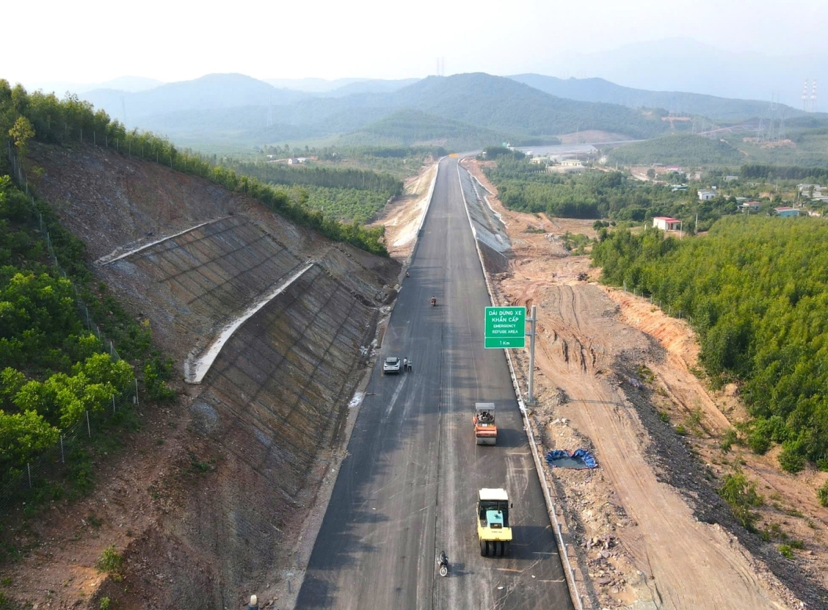 quảng bình bàn giao đủ mặt bằng sạch, nhà thầu tăng tốc thi công cao tốc bắc-nam hình ảnh 5 quang binh ban giao du mat bang sach, nha thau tang toc thi cong cao toc bac-nam hinh anh 5