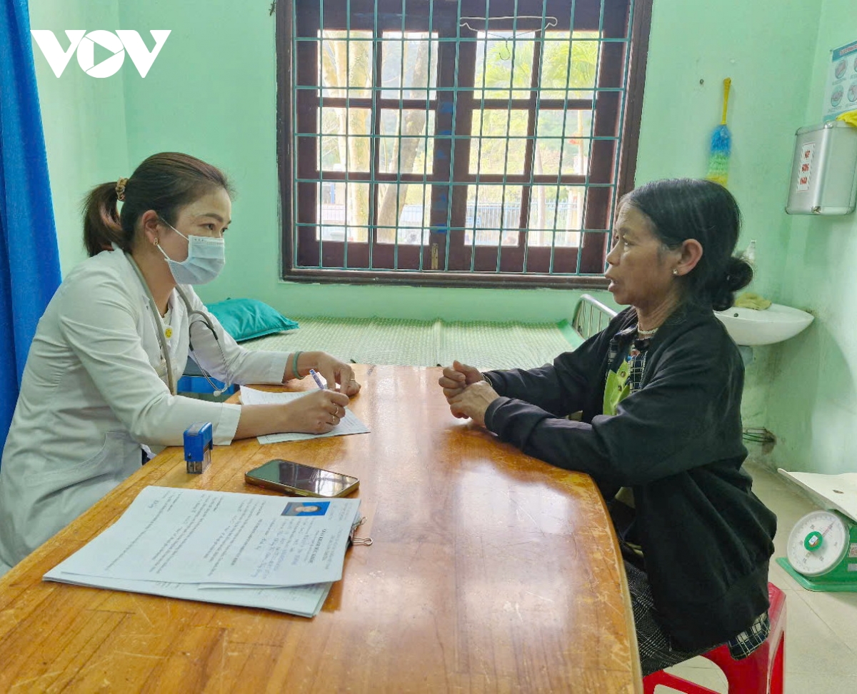 miền núi quảng nam tăng cường phòng bệnh cúm mùa hình ảnh 2 mien nui quang nam tang cuong phong benh cum mua hinh anh 2