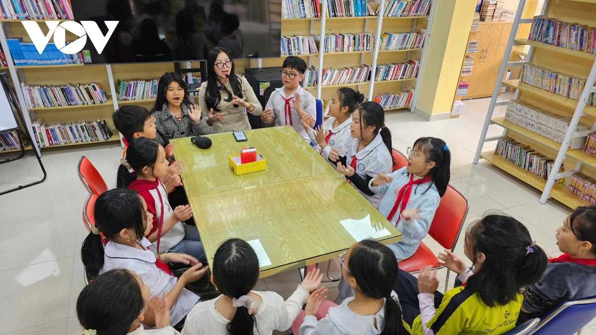 rộn ràng canh hát ngày xuân hình ảnh 1 ron rang canh hat ngay xuan hinh anh 1