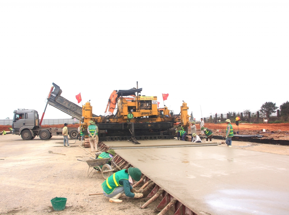 nang cap san bay Dong hoi quang binh de don 3 trieu luot khach moi nam hinh anh 3