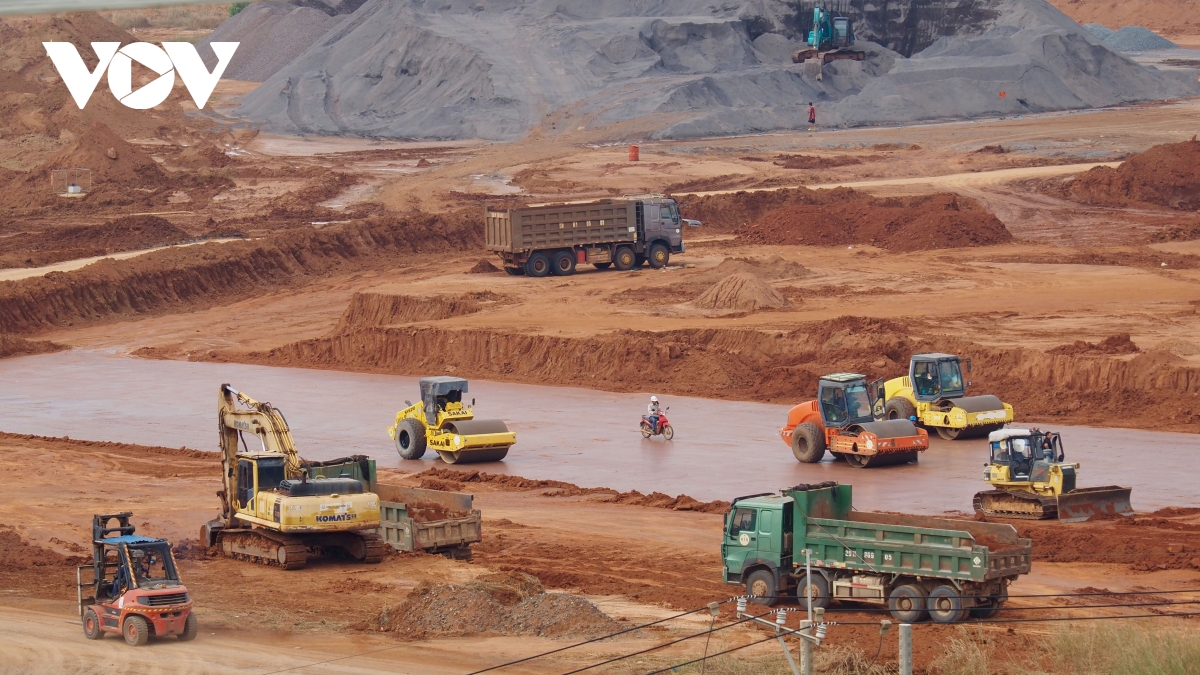 Đồng nai đảm bảo vật liệu cho đại công trường trọng điểm quốc gia hình ảnh 1 Dong nai dam bao vat lieu cho dai cong truong trong diem quoc gia hinh anh 1