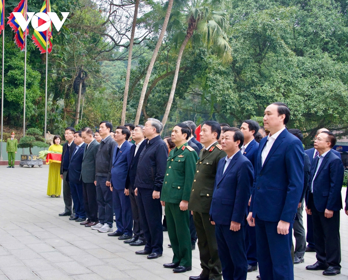 tong bi thu to lam dang huong tuong niem cac vua hung, tri an cong duc to tien hinh anh 1