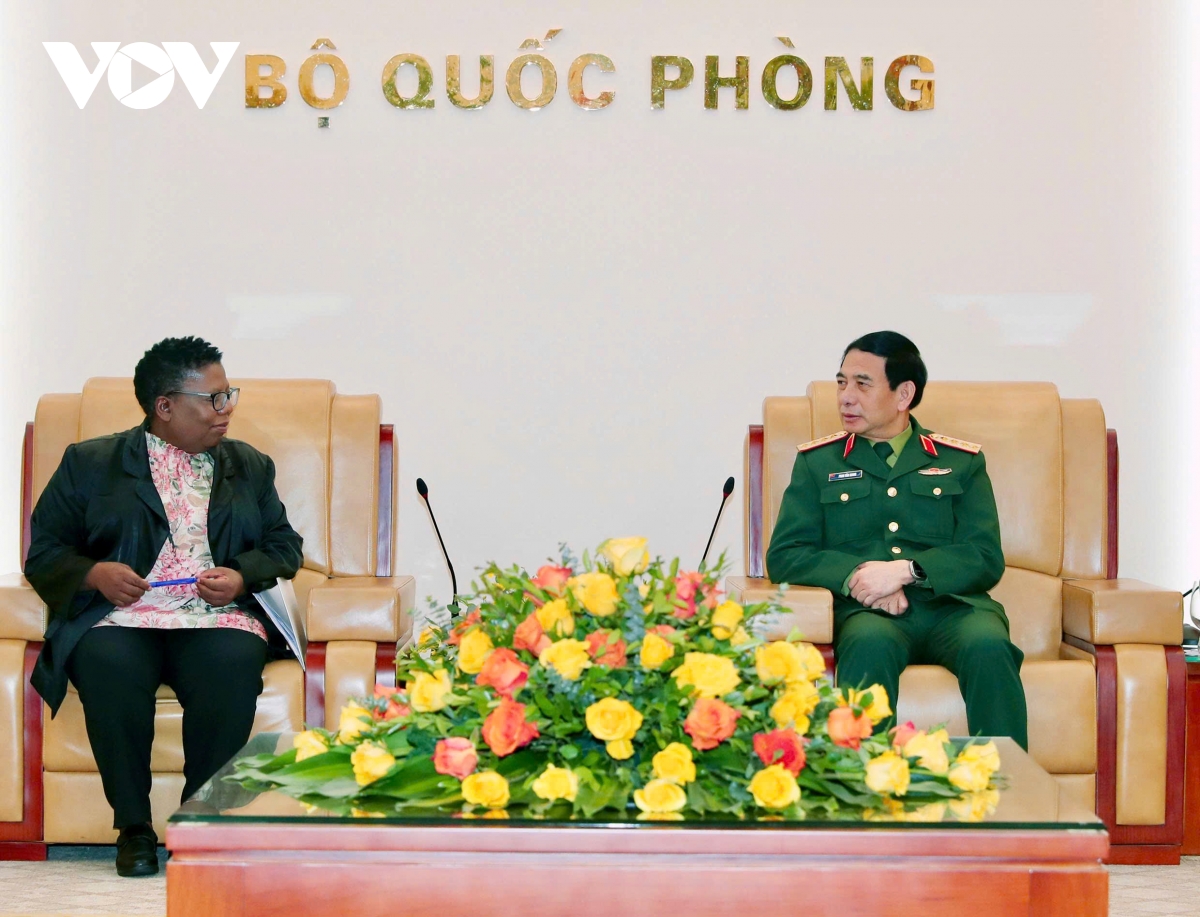 bộ trưởng phan văn giang tiếp quyền tổng thư ký quốc phòng nam phi hình ảnh 2 bo truong phan van giang tiep quyen tong thu ky quoc phong nam phi hinh anh 2