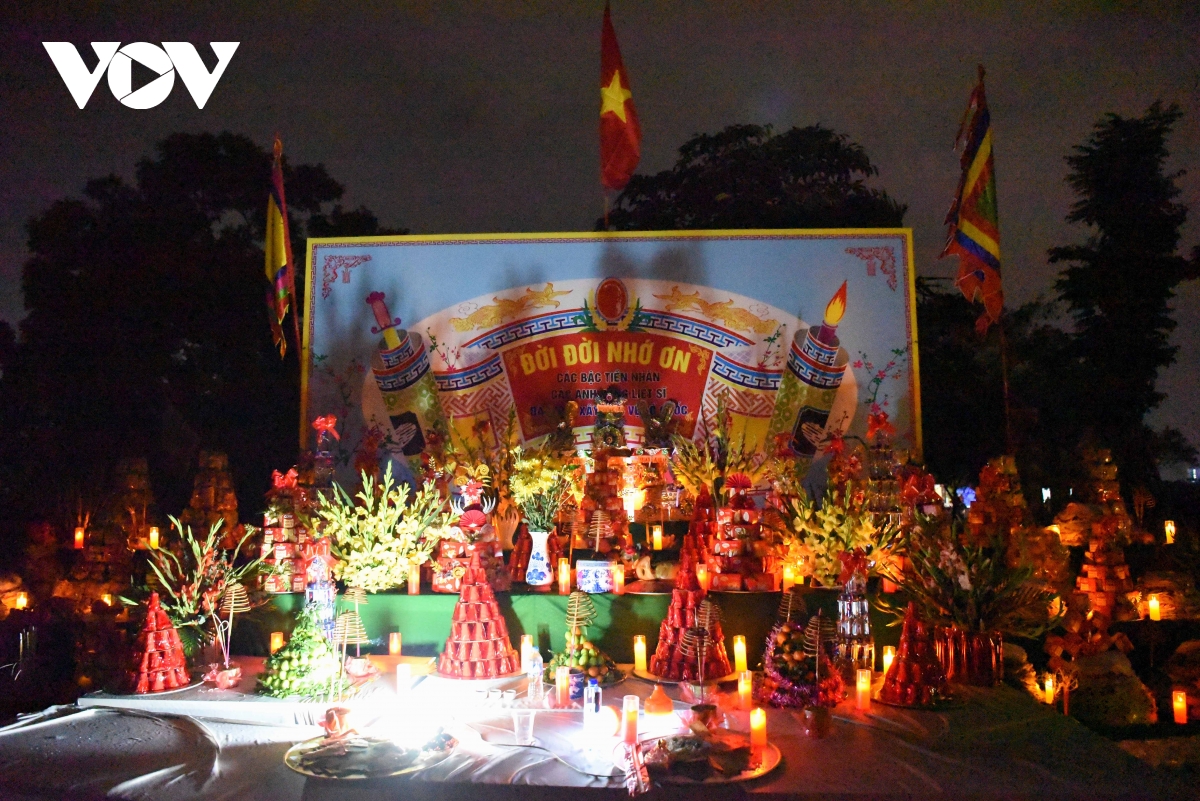 Doc la phien cho nguoi song, nguoi chet gap nhau o bac ninh hinh anh 12