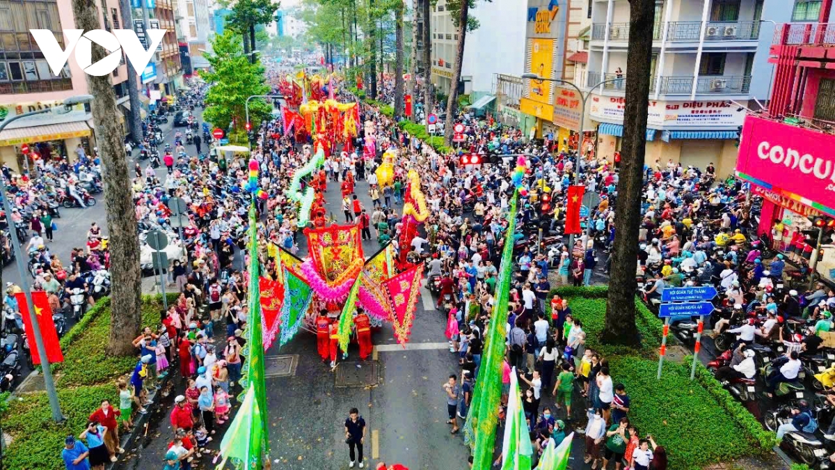 Dac sac le dieu hanh tet nguyen tieu cua nguoi hoa o tphcm hinh anh 1