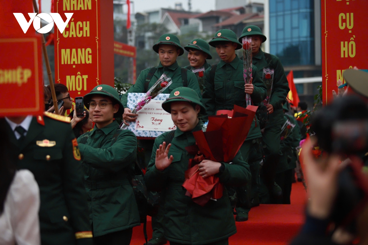 cap nhat lanh dao nhieu dia phuong dong vien tan binh len duong nhap ngu hinh anh 72