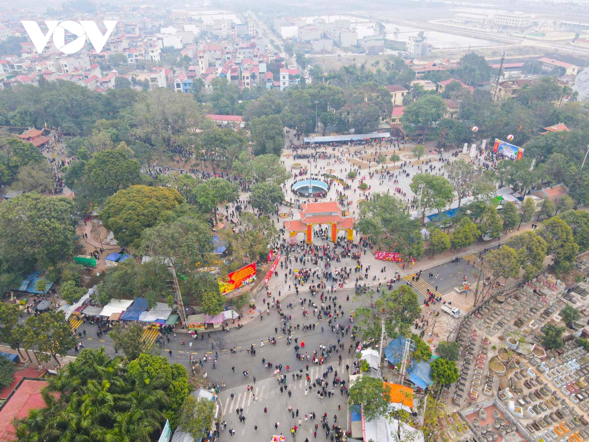 bắc ninh nghiêm cấm du khách uống rượu chơi đánh đu tại hội lim hình ảnh 1 bac ninh nghiem cam du khach uong ruou choi danh du tai hoi lim hinh anh 1