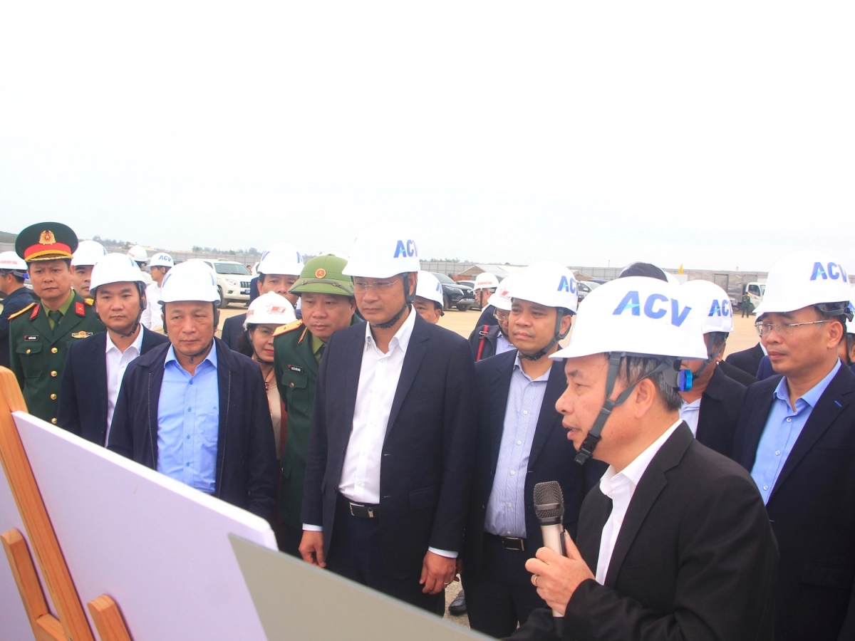 nang cap san bay Dong hoi quang binh de don 3 trieu luot khach moi nam hinh anh 1