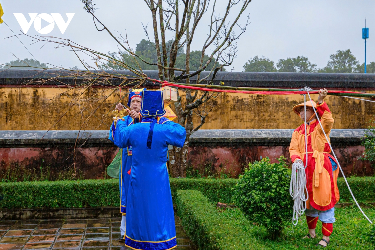 ha neu, khai an tang chu dau xuan cho du khach va nguoi dan tai hue hinh anh 2