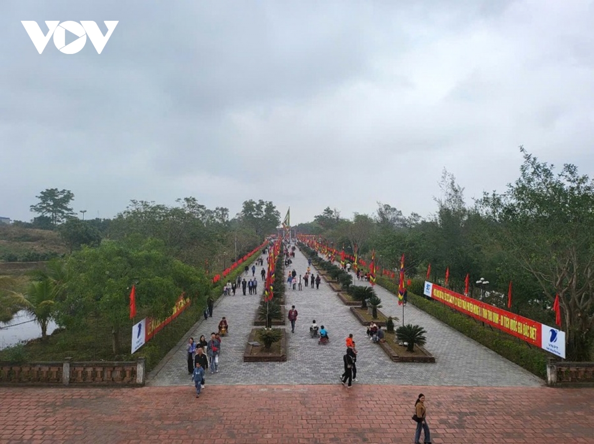 thái bình tổ chức lễ hội đền trần gắn với xúc tiến du lịch, thương mại hình ảnh 1 thai binh to chuc le hoi den tran gan voi xuc tien du lich, thuong mai hinh anh 1