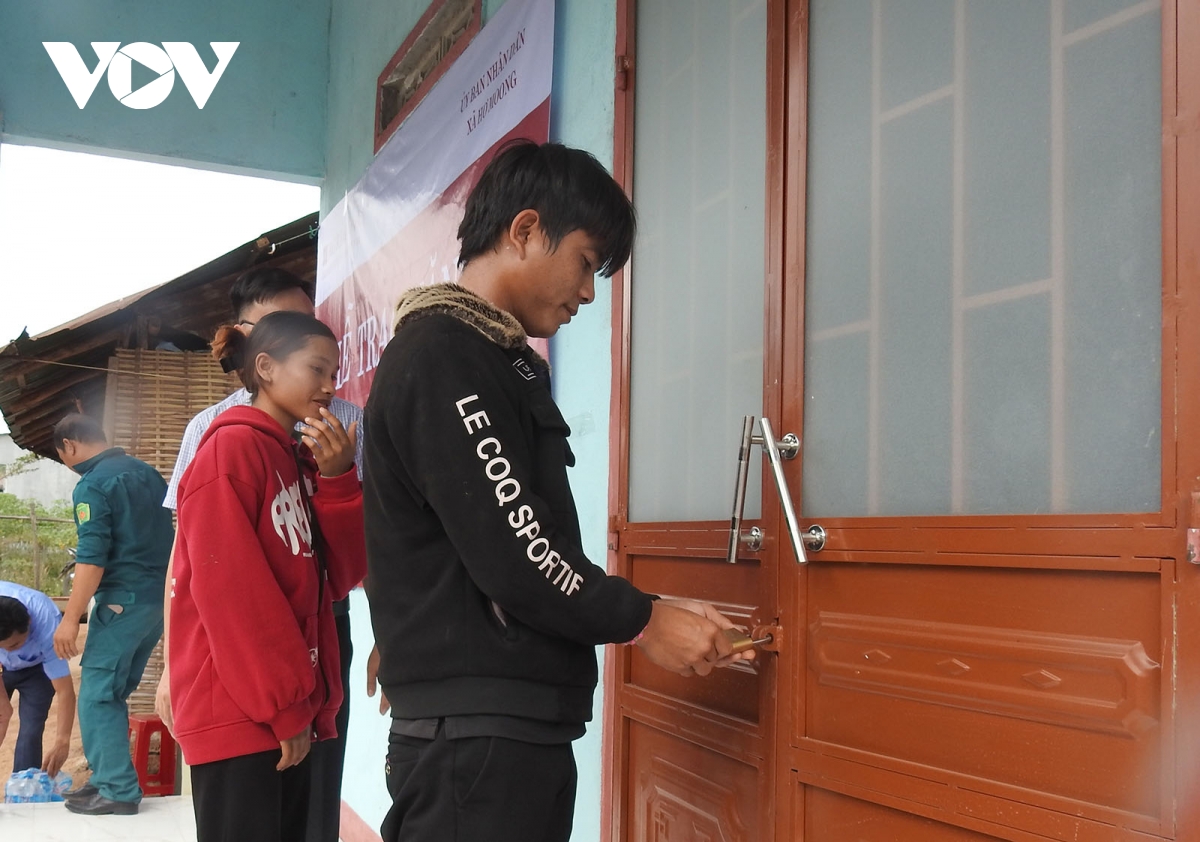 kon tum 1 tuần có thêm 105 hộ dân được xoá nhà tạm, nhà dột nát hình ảnh 1 kon tum 1 tuan co them 105 ho dan duoc xoa nha tam, nha dot nat hinh anh 1