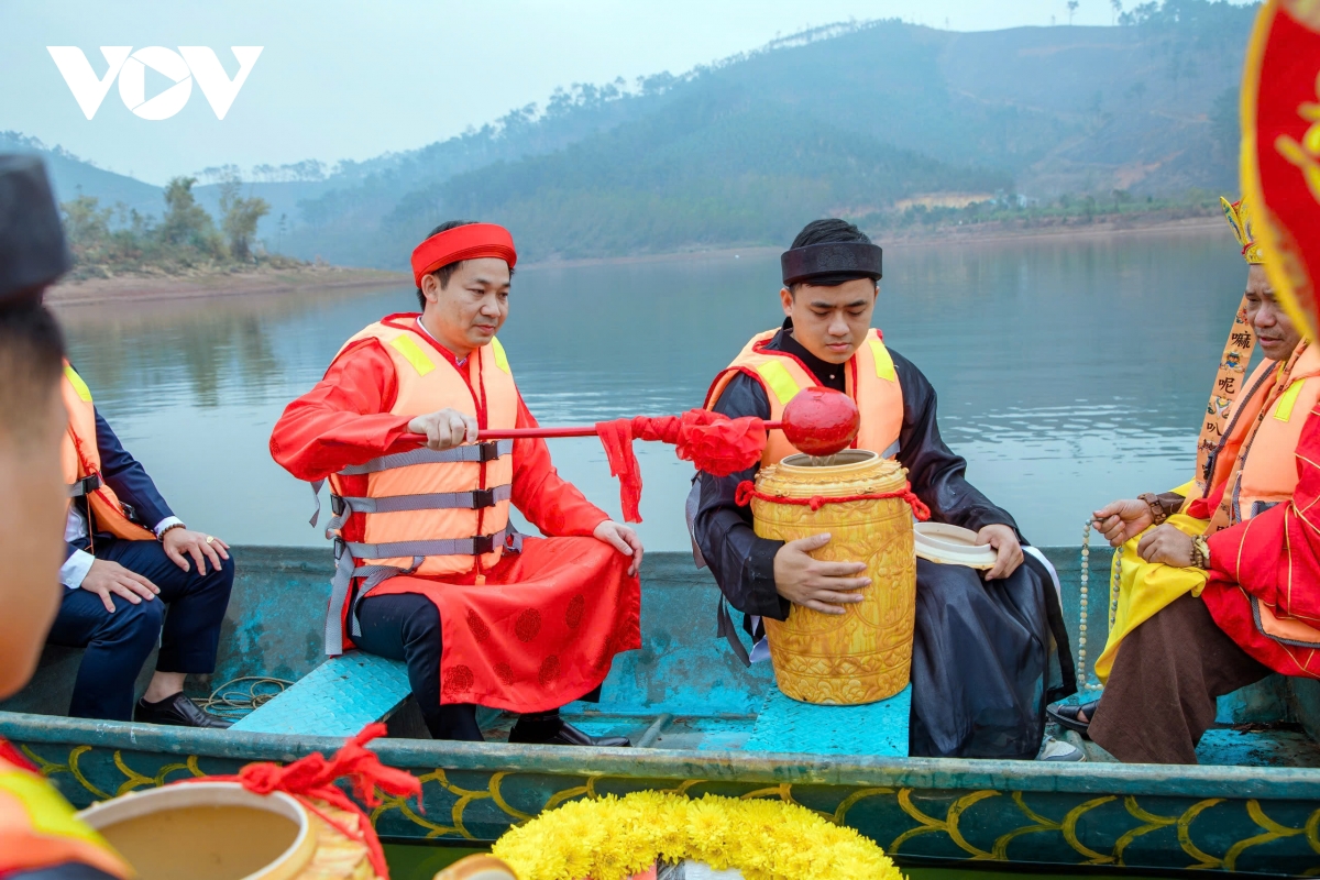 khai hội thái miếu nhà trần tại Đông triều, quảng ninh hình ảnh 1 khai hoi thai mieu nha tran tai Dong trieu, quang ninh hinh anh 1