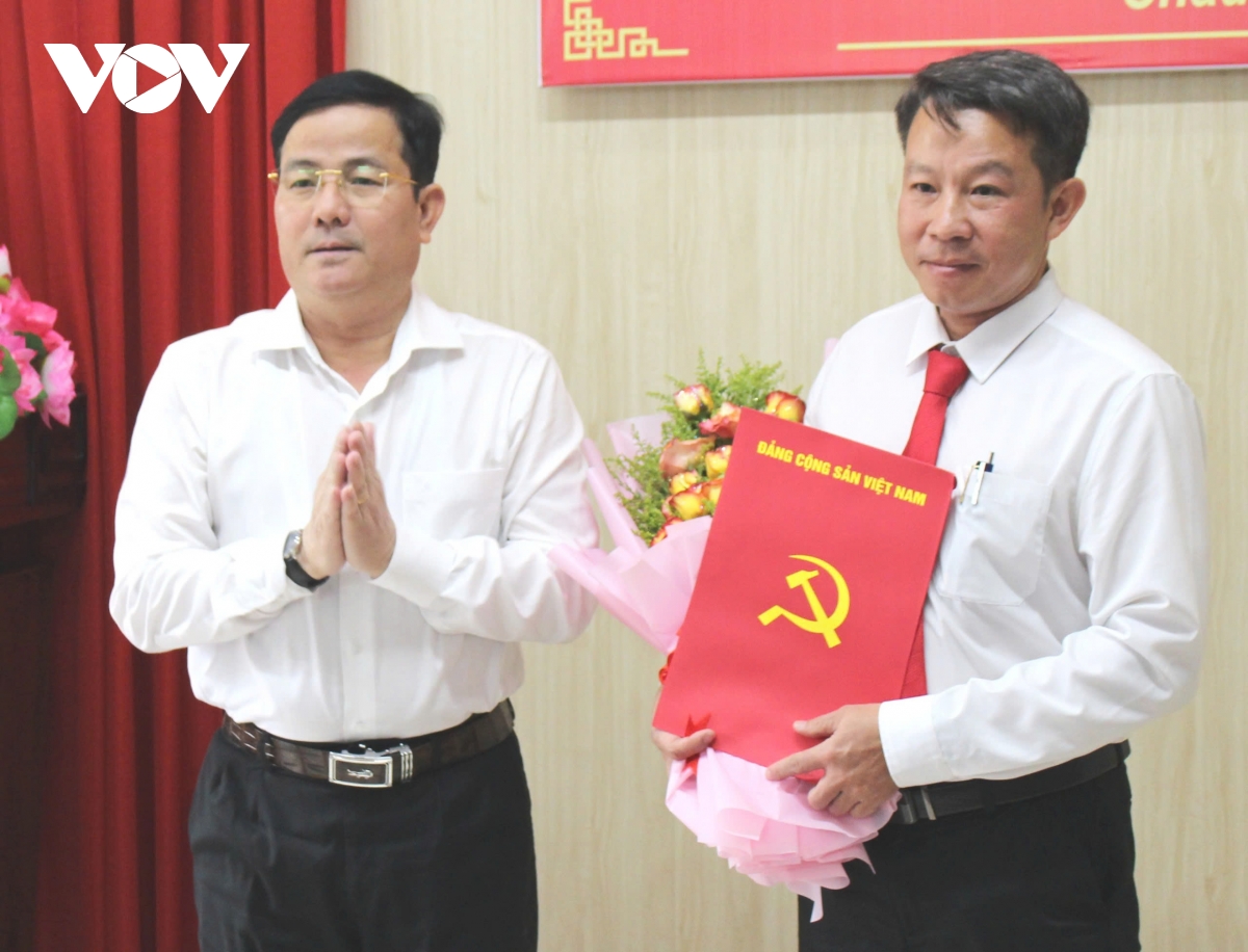 giám đốc sở nn ptnt tỉnh hậu giang làm bí thư huyện uỷ long mỹ hình ảnh 1 giam doc so nn ptnt tinh hau giang lam bi thu huyen uy long my hinh anh 1