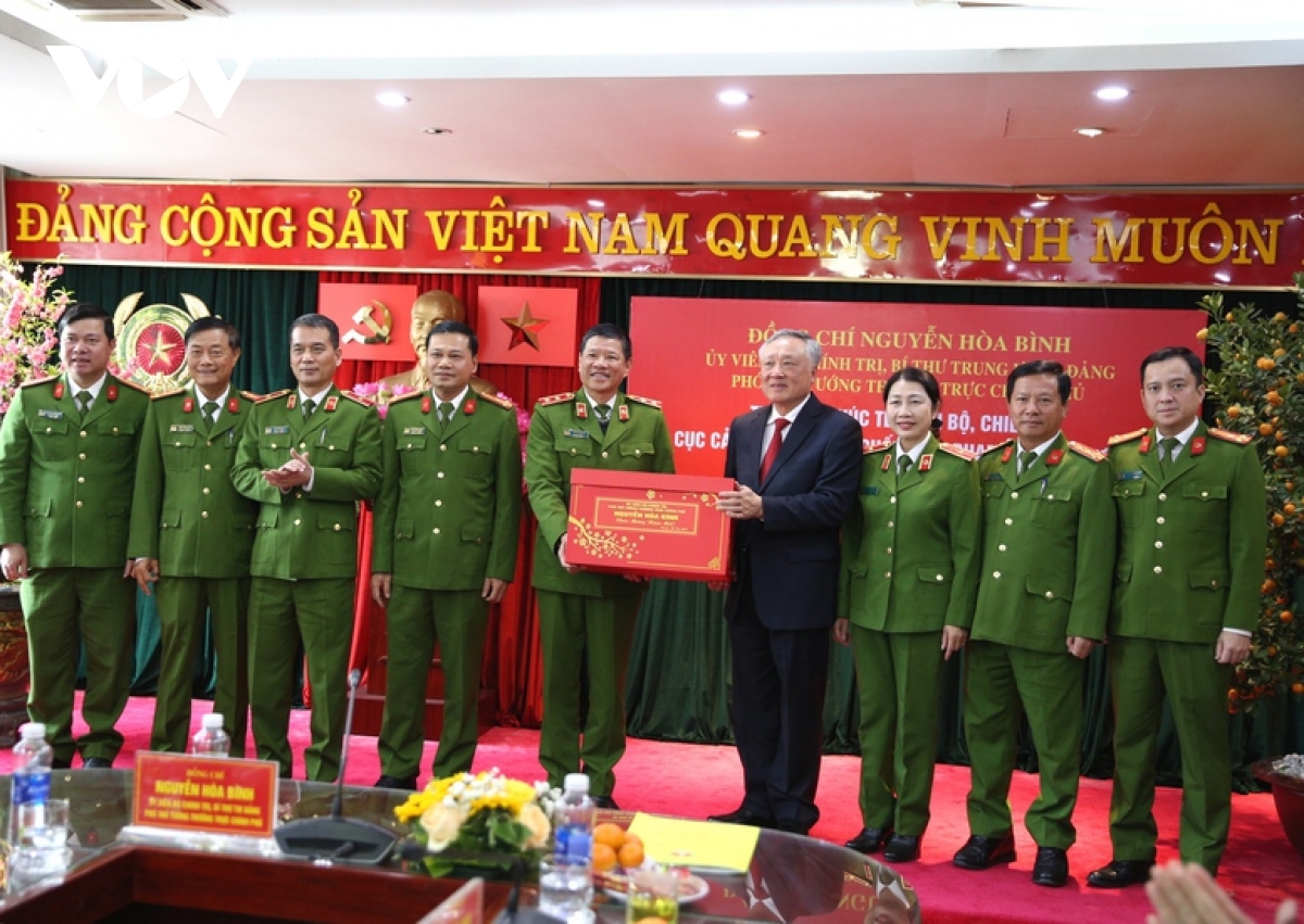 phó thủ tướng thường trực nguyễn hòa bình thăm, làm việc với cán bộ, chiến sỹ c05 hình ảnh 3 pho thu tuong thuong truc nguyen hoa binh tham, lam viec voi can bo, chien sy c05 hinh anh 3