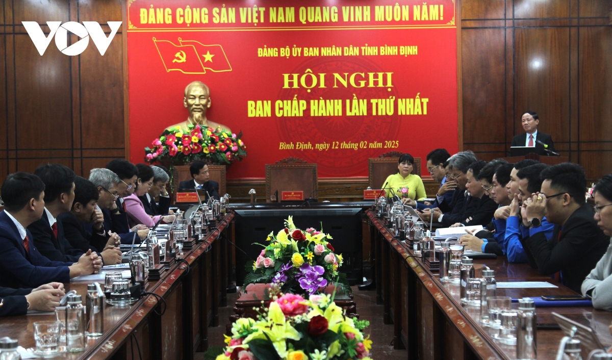 Chủ tịch UBND tỉnh Bình Định yêu cầu giải quyết dứt điểm việc theo ngày