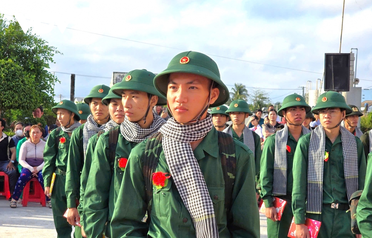 cap nhat lanh dao nhieu dia phuong dong vien tan binh len duong nhap ngu hinh anh 38