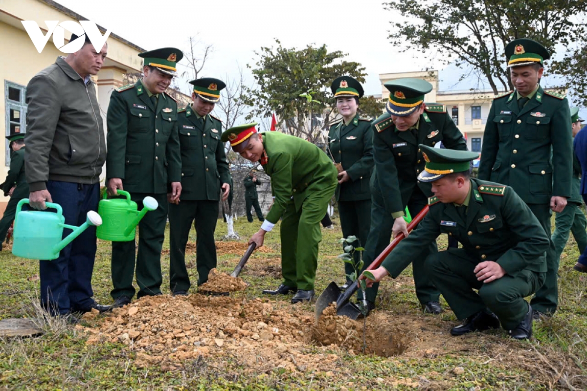nhiều địa phương phát động tết trồng cây đời đời nhớ ơn bác hồ hình ảnh 2 nhieu dia phuong phat dong tet trong cay doi doi nho on bac ho hinh anh 2