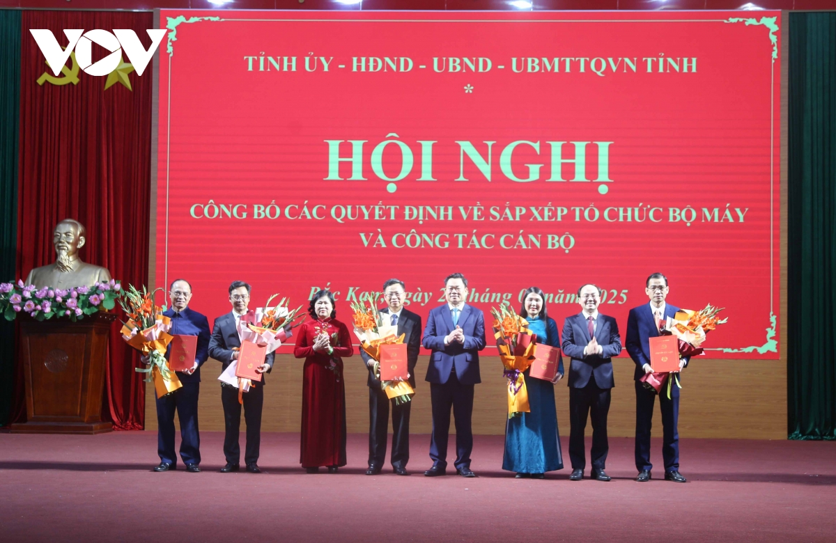 bắc kạn công bố quyết định sắp xếp tổ chức bộ máy và công tác cán bộ hình ảnh 4 bac kan cong bo quyet dinh sap xep to chuc bo may va cong tac can bo hinh anh 4