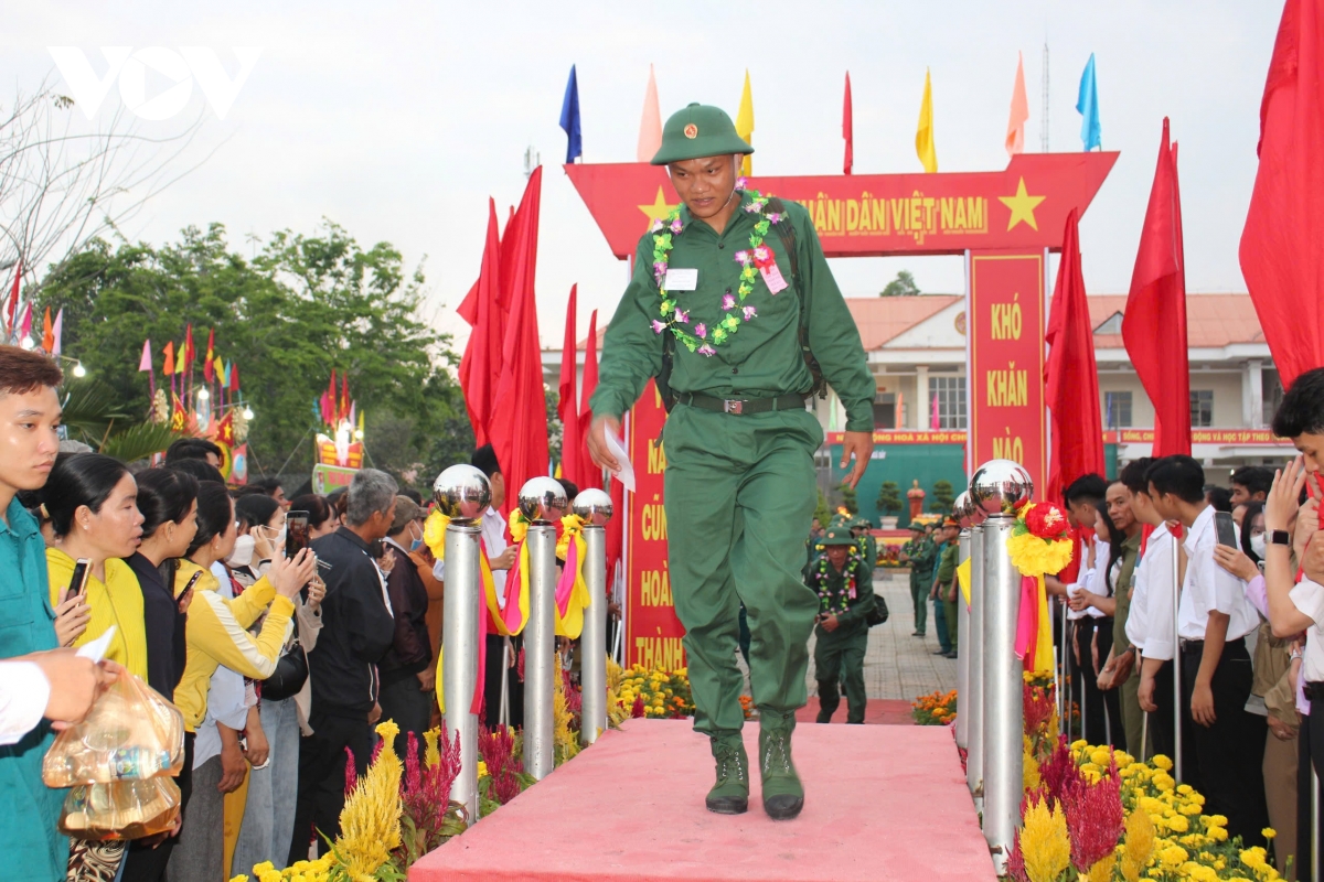 cap nhat hang van thanh nien ca nuoc len duong nhap ngu hinh anh 14