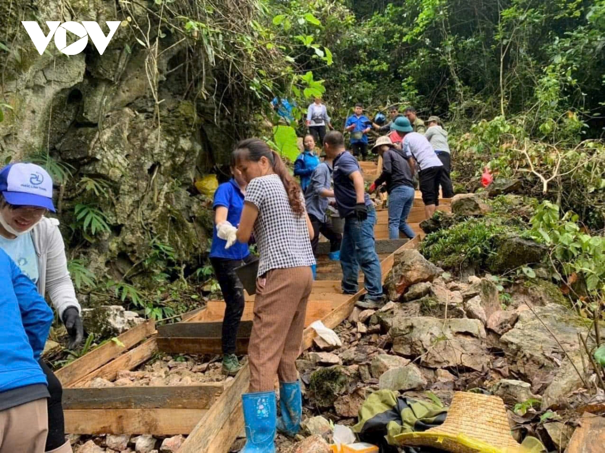 thêm vững bước trên những nẻo đường tuần tra biên giới hình ảnh 1 them vung buoc tren nhung neo duong tuan tra bien gioi hinh anh 1