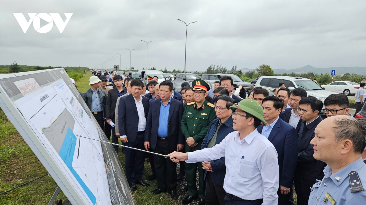 thu tuong de nghi thaco nghien cuu san xuat toa tau duong sat toc do cao hinh anh 4