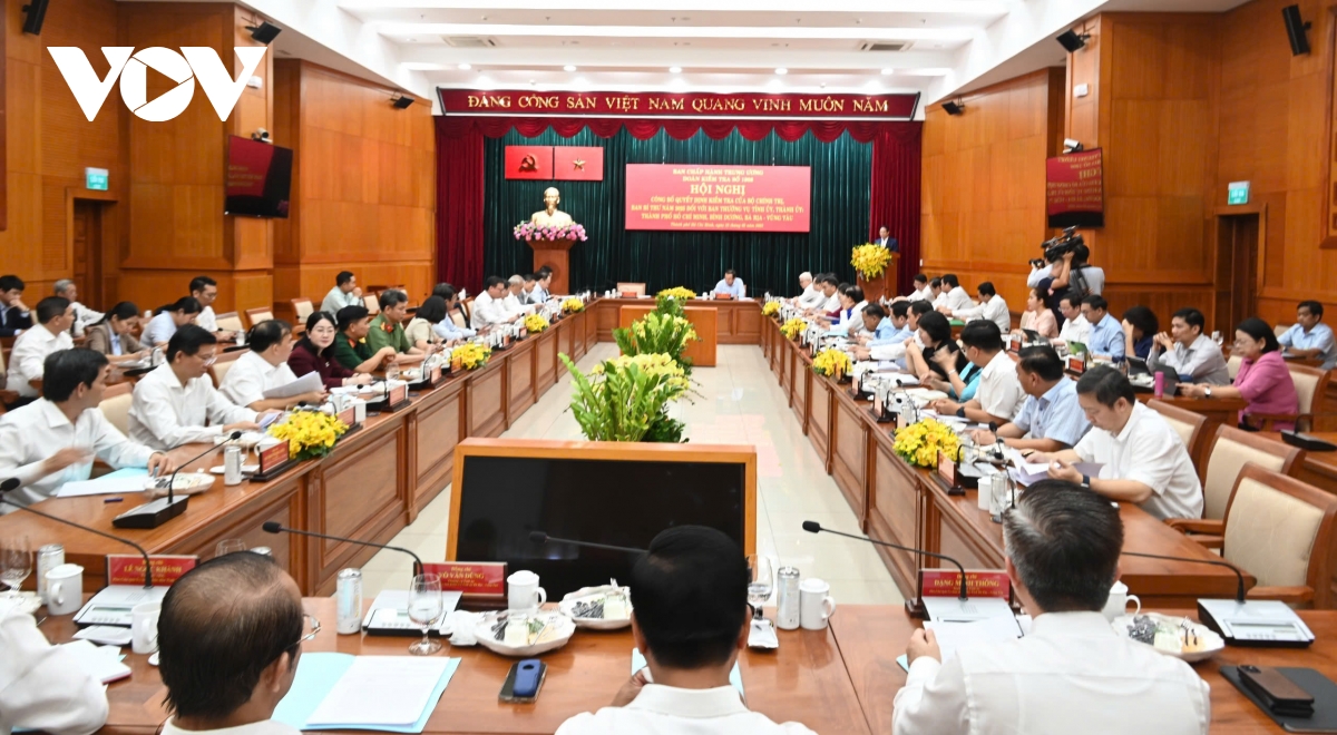 thủ tướng chủ trì hội nghị công bố Đoàn kiểm tra của trung ương tại 3 địa phương hình ảnh 1 thu tuong chu tri hoi nghi cong bo Doan kiem tra cua trung uong tai 3 dia phuong hinh anh 1